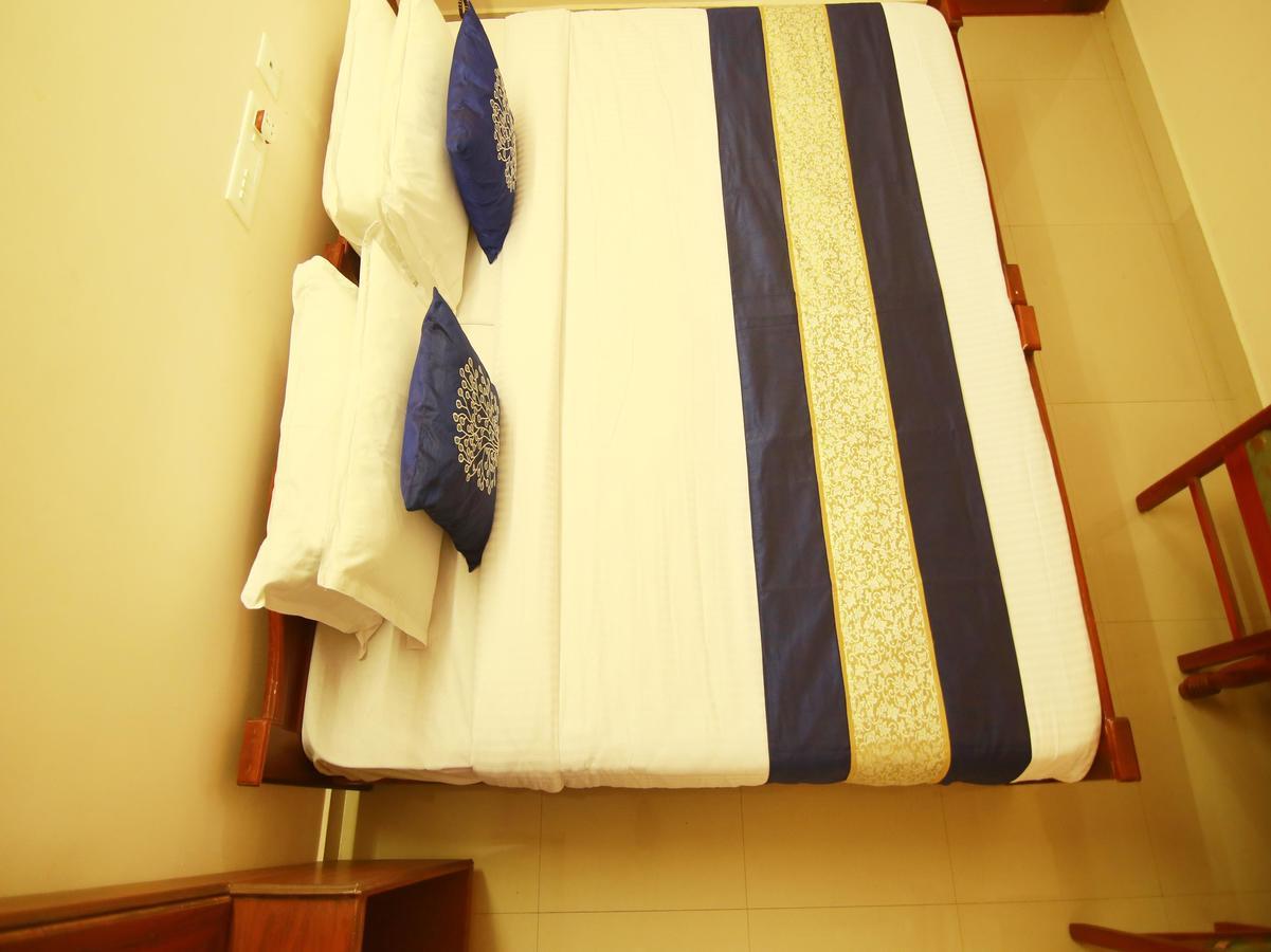 Kochi Oyo 4824 Hotel Star מראה חיצוני תמונה